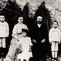 Uhl Antal családja. (1908)